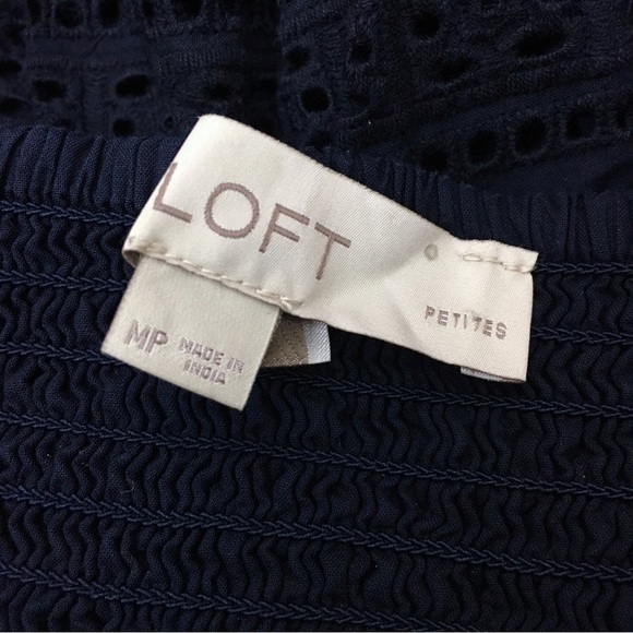 LOFT Eyelet Lace Shell Tank Top Ruffle Smocked Button Details Petite Size Medium - Picture 6 of 8